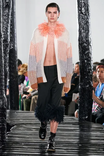 Look 4